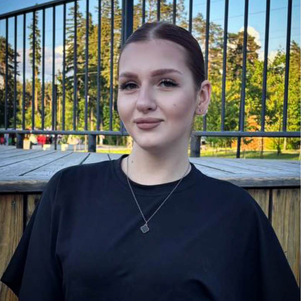 Крюкова Софья
