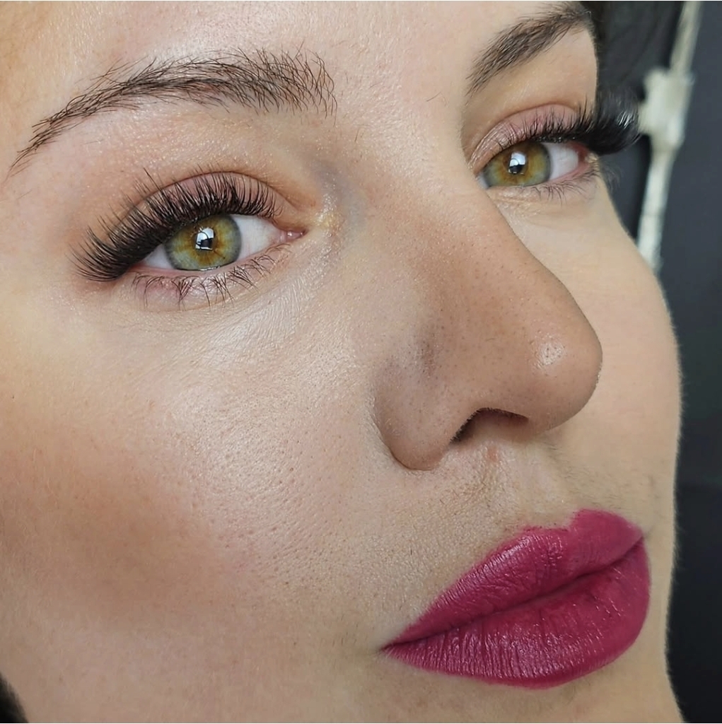 Наращивание ресниц  пучками ресниц VICAMUA LASHES
