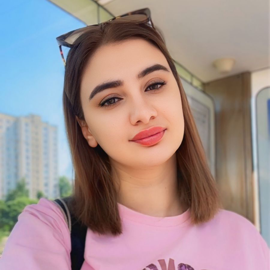 Эля Стажер