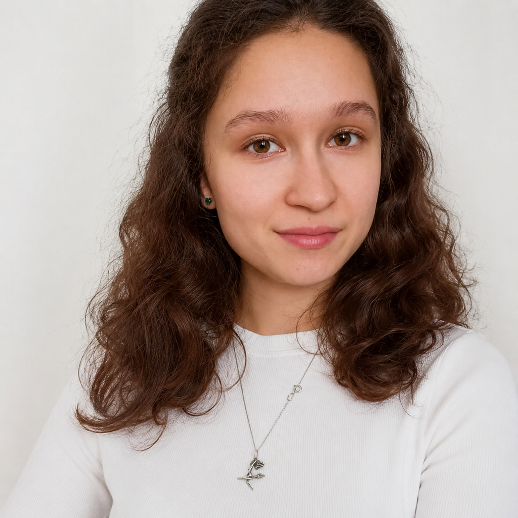 Мастер (средняя категория) Елизавета Ш