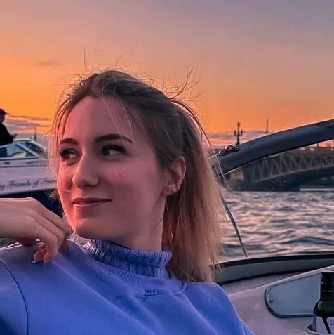 Полина
