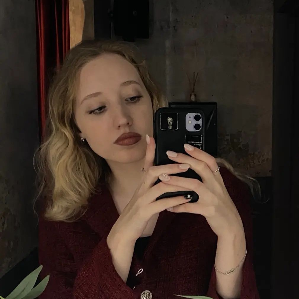Ева