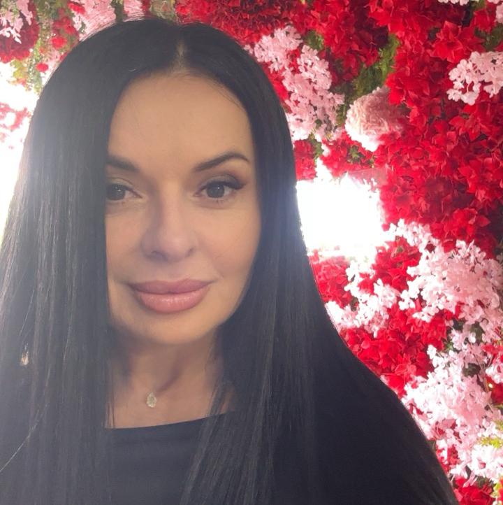 Эля Маматова