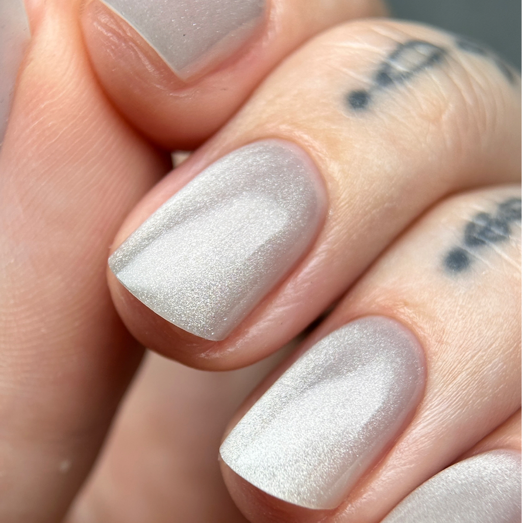 База (короткие ногти)