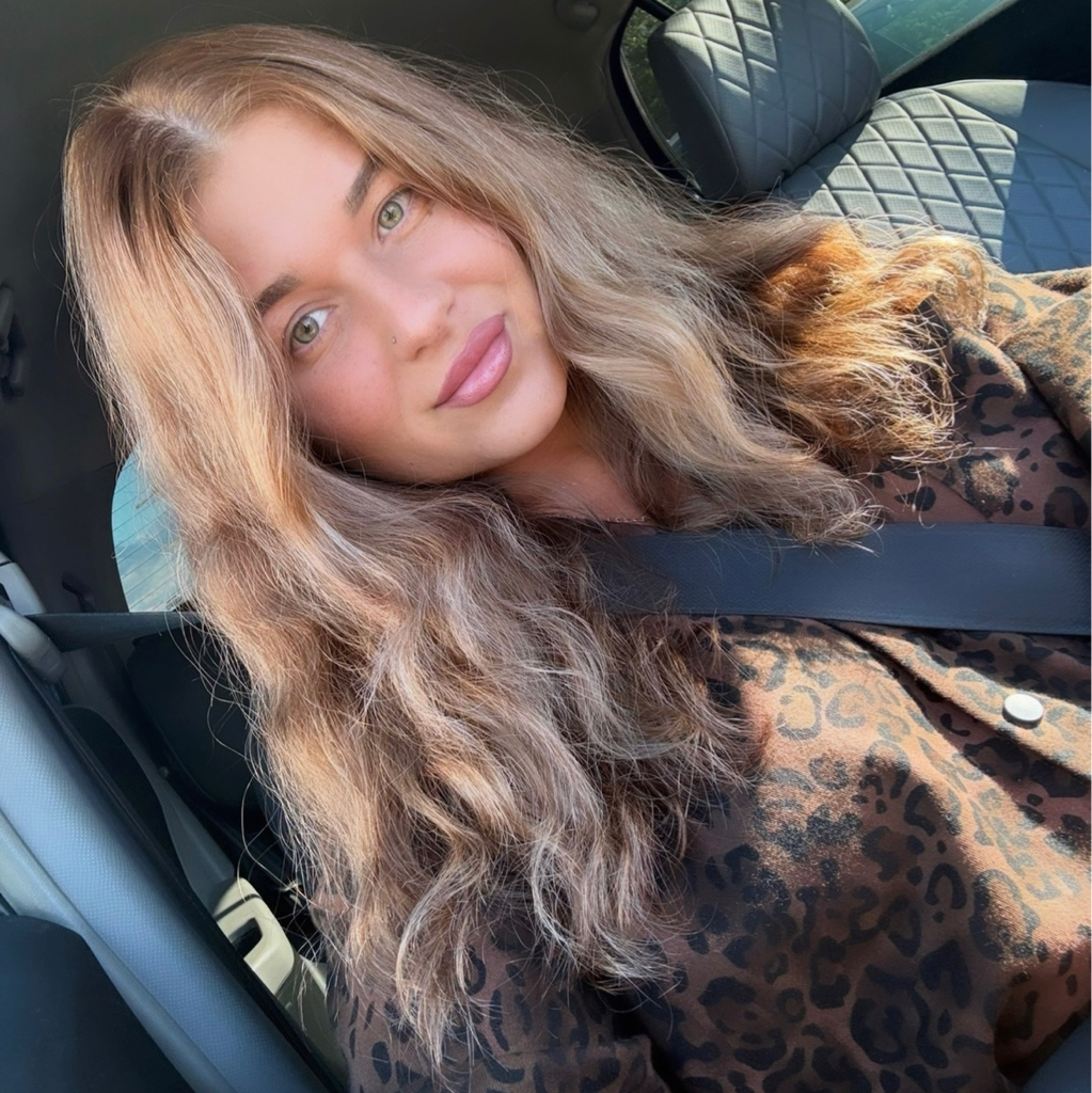 Юлия Липатова