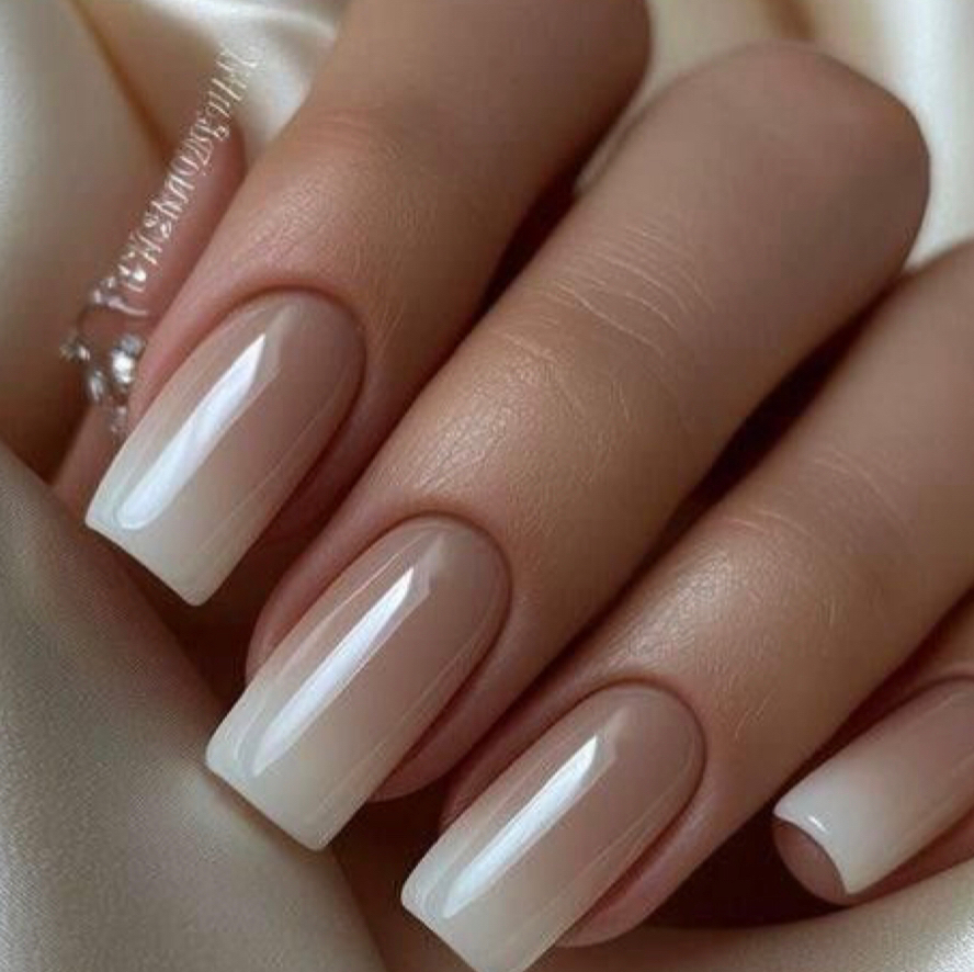 Маникюр + укрепление +ГЕЛЬ ЛАК однотон  L длинные